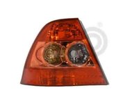 Tripla Lampa spate TOYOTA COROLLA limuzina E12J E12T ULO 1105001