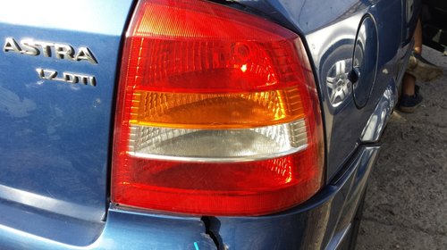 Tripla / Lampa / Stop Dreapta Opel Astra G Ha