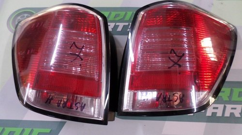 Tripla Stop dreapta opel astra h combi