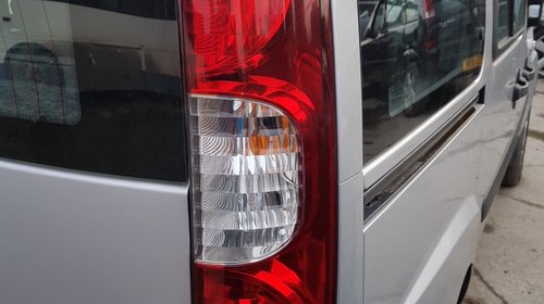 Tripla / Stop / Lampa Dreapta Fiat Doblo 2000