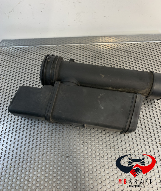 Tub intercooler A2115280308 A 211 528 03