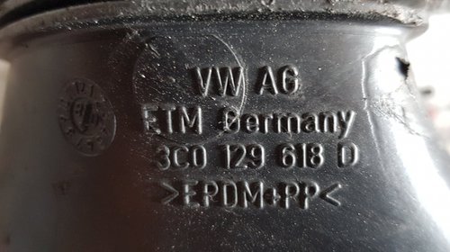 Tubulatura aer VW Passat B6 2.0 TDI 140 CP CBAB cod piesa 3c0129618d