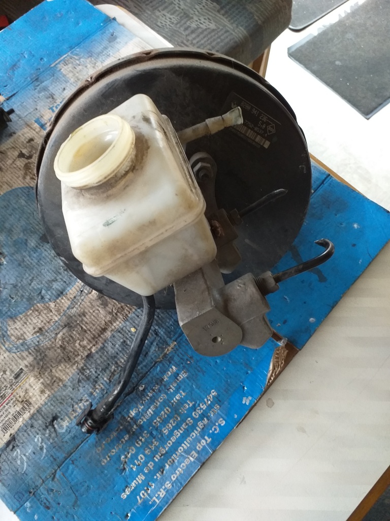 Tulumba frana servodirectie Dacia Logan 1.6 MPI cod produs:8200941236