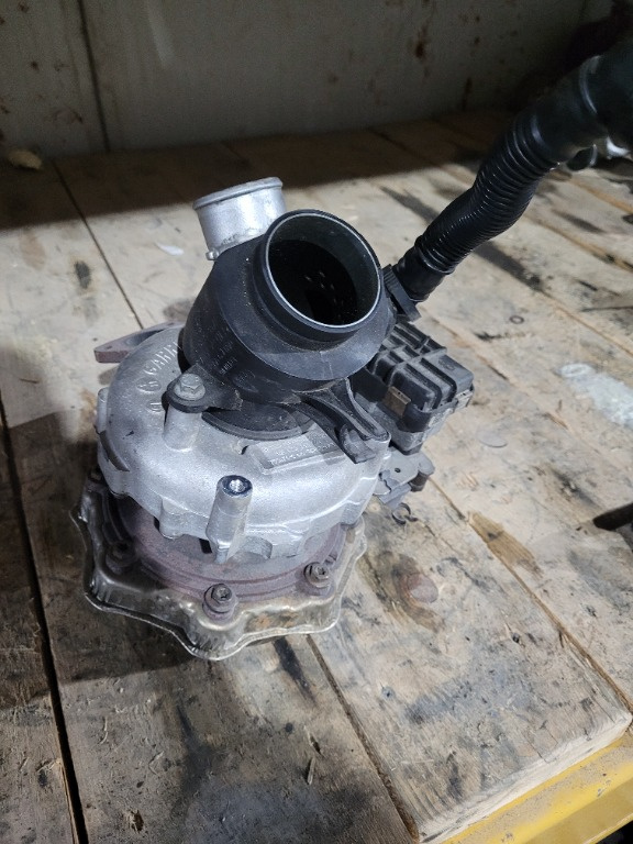Turbina Audi 3.0 TDI CDU A8 D4 A7 A6 C7 A5 059145074C