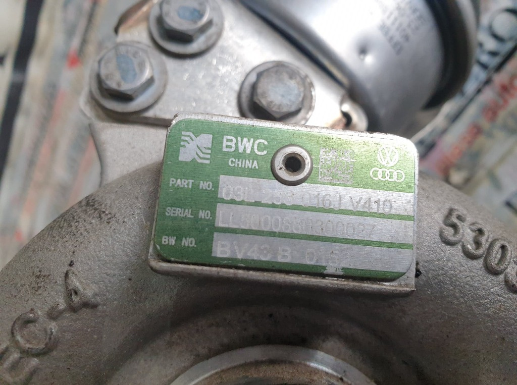 Turbina Audi A3 8P 2.0 TDI 136cp cod pie