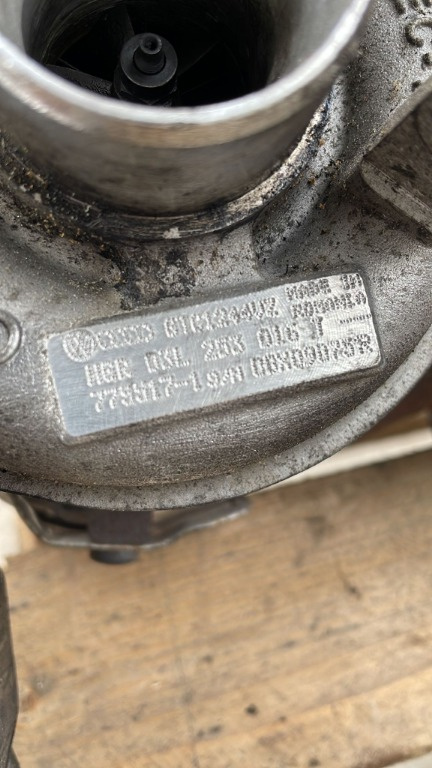 Turbina CAY avand cod 03l253016T Vw Jett