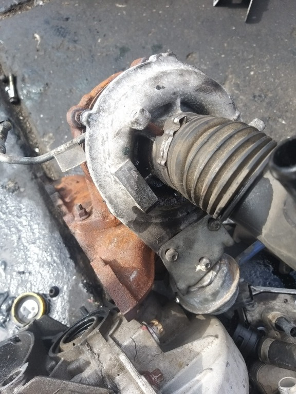 Turbina cod: 55220701 pentru Fiat Doblo 1.6 JTD Multijet din 2008 2009