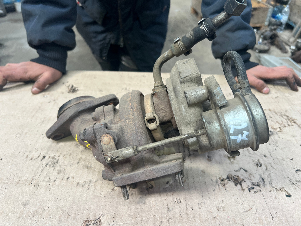 Turbina Iveco 2.3 JTD euro 4 cod 49135-05121