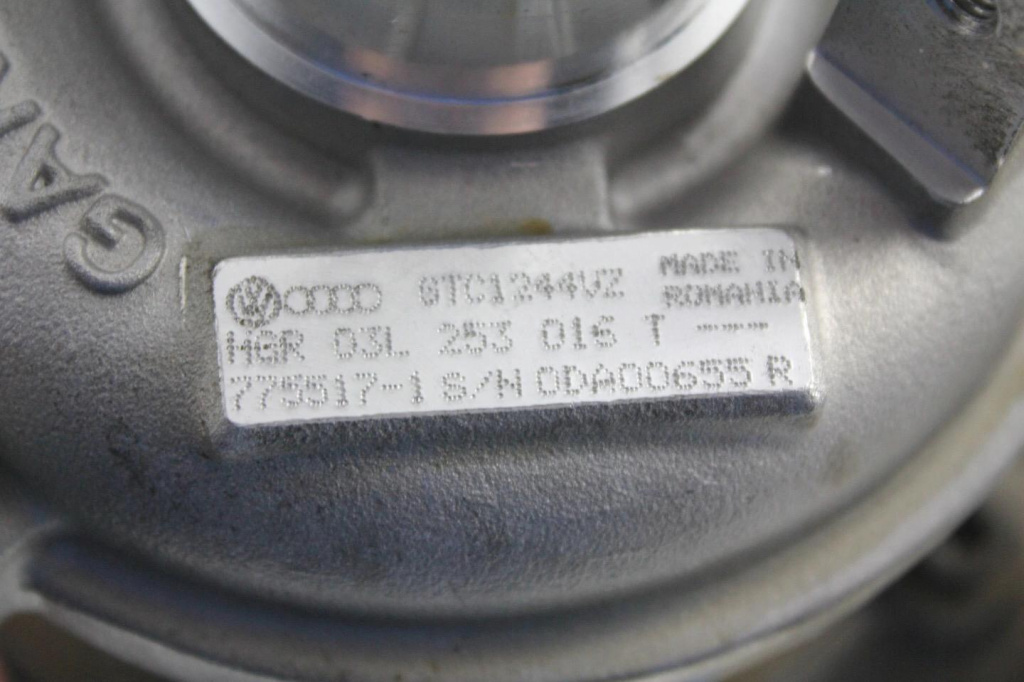 Turbina VW Jetta 1.6 tdi Cod 03L253016T