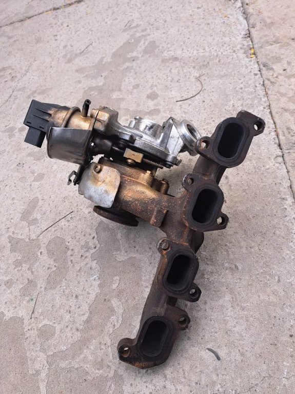 Turbina VW Jetta 1.6 TDI cod cod 03l253016t an 2008 - 2015