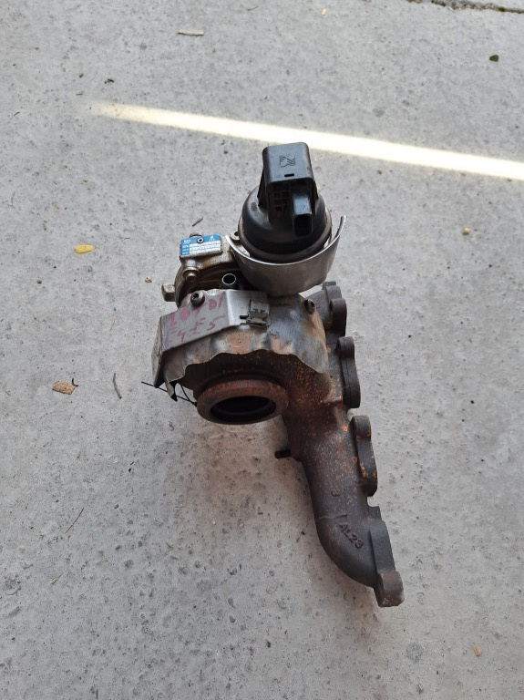 Turbina VW Jetta 1.6 TDI Tip motor CAY c