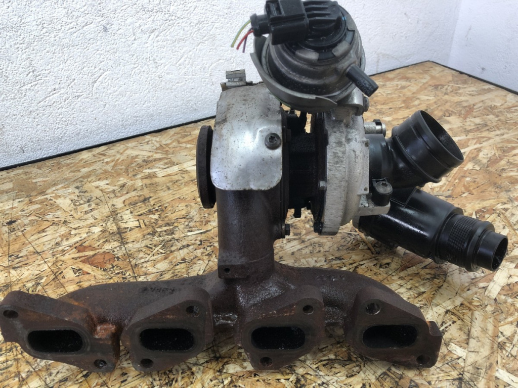 Turbina VW Passat B7 R-Line 2013 4x4 Automat DSG combi 2013 (04L971501A)