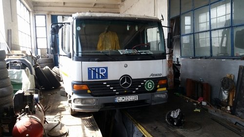 Turbocompresor - Mercedes-Benz Atego 815 L, a