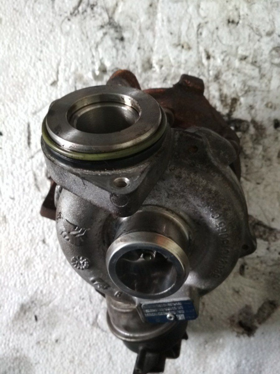 Turbosuflanta Audi A6 4F C6 2.0 TDI cod: