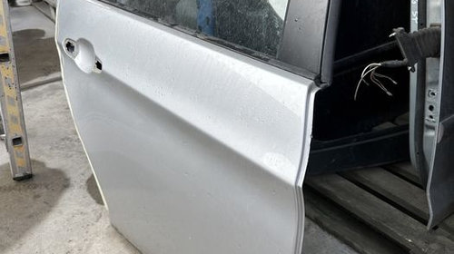 Ușa portiera dreapta spate BMW e91 seria 3 combi argintiu