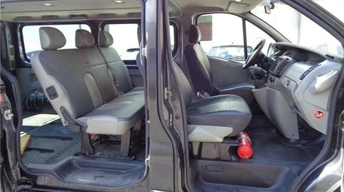 Usa culisanta dreapta Renault Trafic 1.9 dCi 2005