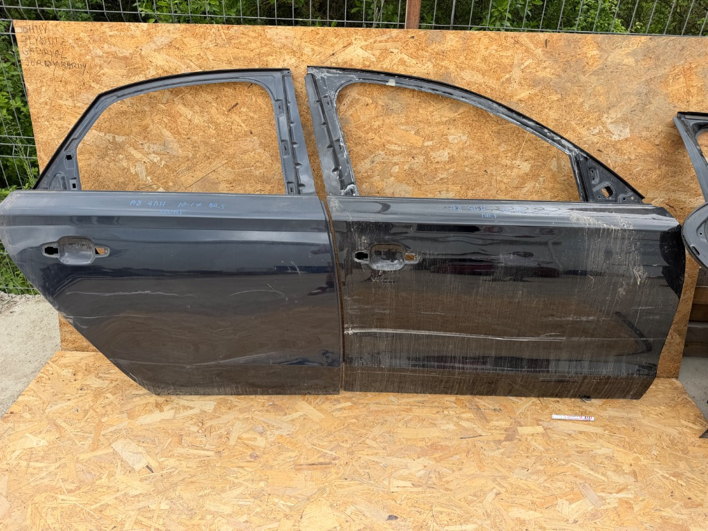 Usa dreapta fata / usa dreapta spate Audi A8 D4 4H SCURT 2010/2011/2012/2013/2014/2015/2016/2017