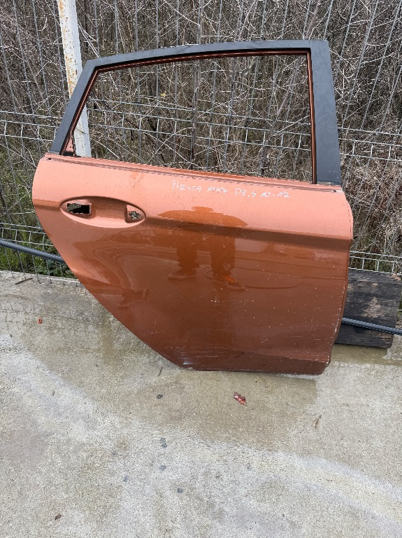 Usa dreapta spate Ford Fiesta Mk7 2010/2011/2012/2013/2014/2015/2016/2017 Portocalie
