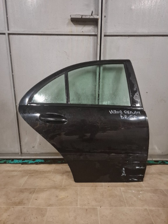 Usa dreapta spate Mercedes C Klasse W203 sedan - Cod A 203 730 33 05 - imagine 1