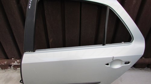 Usa dreapta spate Renault Laguna II hatchback an 2003 (fara accesorii)
