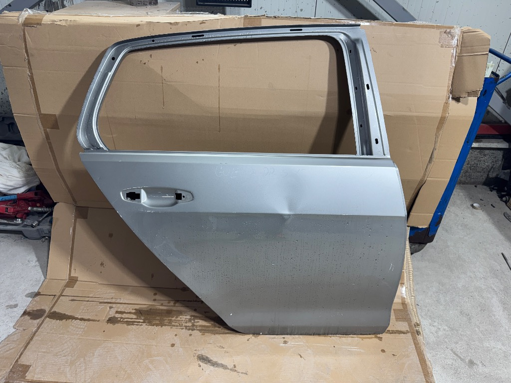 Usa dreapta spate Volkswagen Golf 7 HATCHBACK GRI 2012/2013/2014/2015/2016/2017/2018