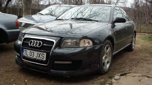 Usa fata, spate Audi A4 B5