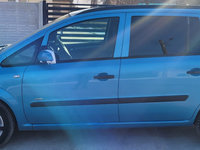 Usa fata/spate Opel Zafira B