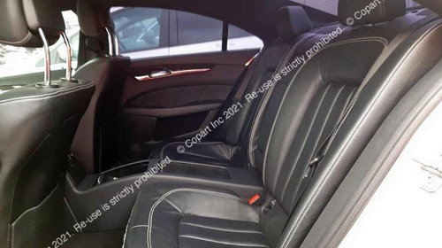 Usa fata stanga Mercedes-Benz CLS-Class C218/X218 [2011 - 2014] Sedan 4-usi CLS 350 CDI BlueEfficiency 7G-Tronic plus (265 hp) ESTE PACHET AMG
