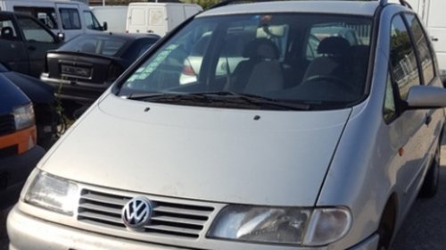 Usa fata Volkswagen Sharan modelul masina 199