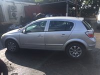 Usa stanga - dreapta spate Opel Astra H cod culoare Z2AU