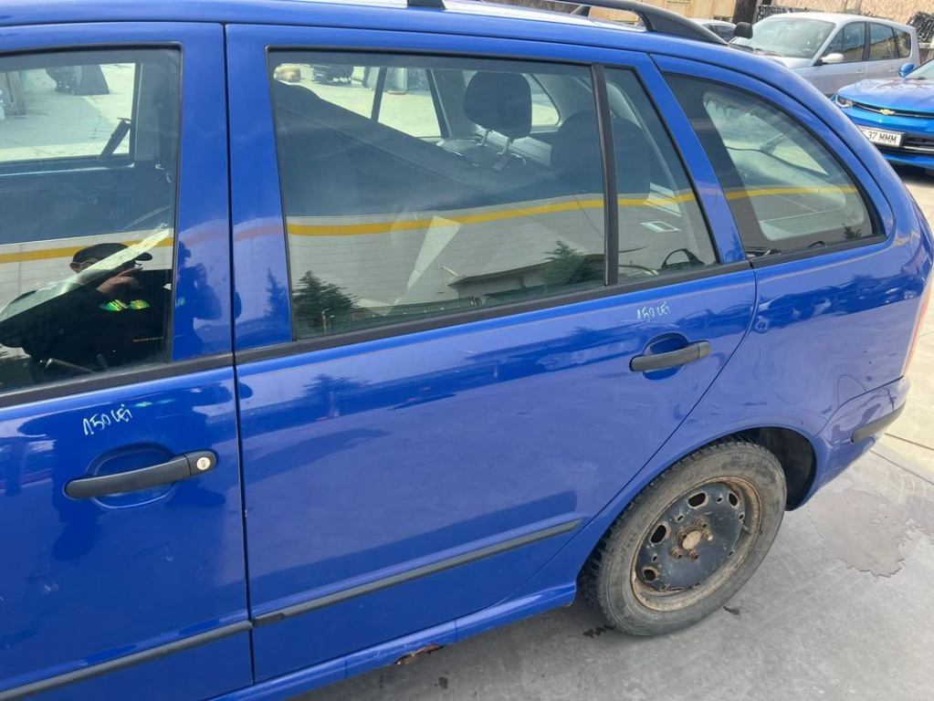 USA STANGA / DREAPTA SPATE SKODA FABIA 1 Break