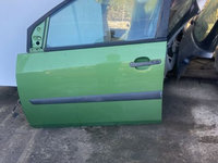 Usa stanga fata Ford Fiesta facelift verde
