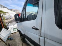 Usa stanga fata Mercedes Sprinter 906 2.2 CDI euro 4 an 2008