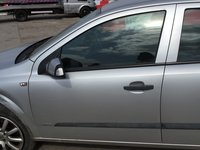 Usa stanga fata Opel Astra H argintie cod culoare Z2AU