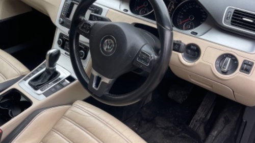 Usa stanga fata Volkswagen Passat CC 2010 Coupe 2.0