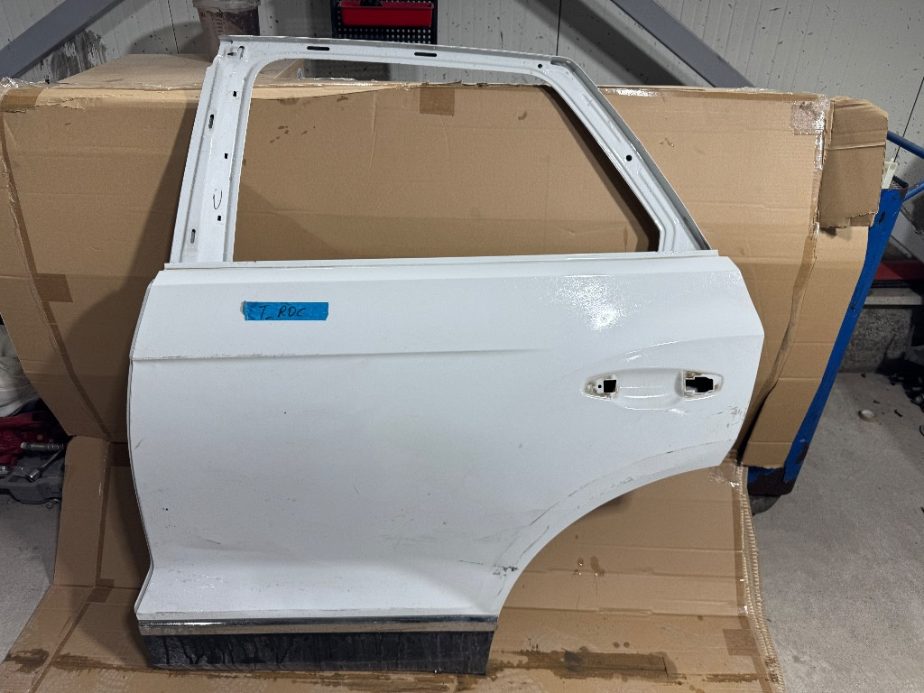 Usa stanga spate + bandou Volkswagen T-Roc ALBA 2017/2018/2019/2020/2021/2022/2022