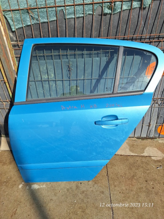 Usa stanga spate Opel Astra H hatchback