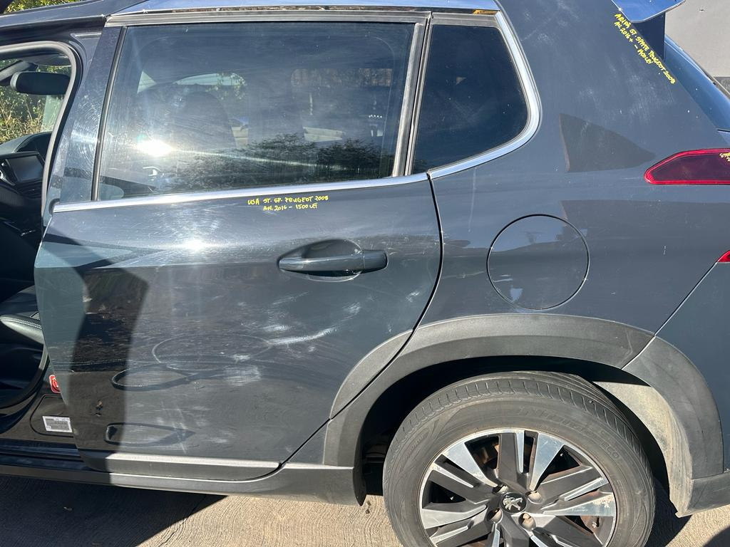 USA STANGA SPATE PEUGEOT 2008 AN 2014+