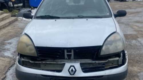 Usa stanga spate Renault Clio 2003 limuzina 1