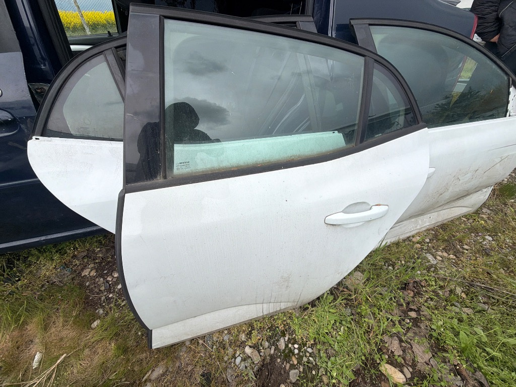 Usa Stanga Spate Renault Megane 4 Hatchback