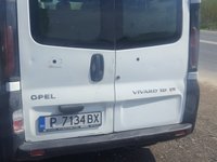 Usi spate cu geam opel vivaro 1.9 dci anul 2004