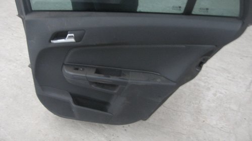 Usi spate Opel Astra H