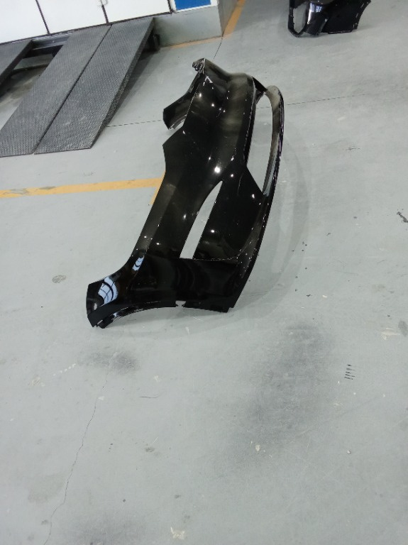 Vând bara fata Tesla model x fără def