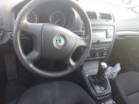 Vând plansa bord skoda octavia 2 an 2010 completa