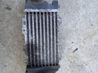 Vând radiatoare intercooler pentru Opel Vectra B motor 2.2 din 2001 cod 52475657