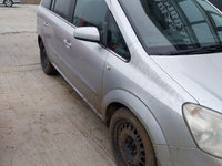 Vând ușă dreapta fața opel zafira B 2007