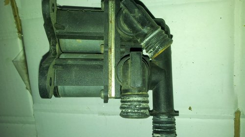 Valva solenoida / pompa apa BOSCH BMW E34