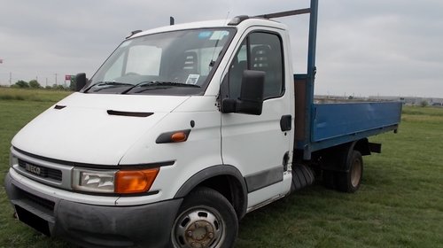 Vand carcasa admisie iveco daily 3.0 anul 200