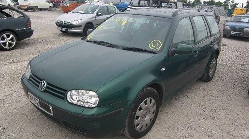 Vand faruri vw golf 4 combi 1.9 tdi asz 130 d