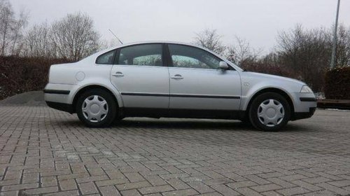 vand parbriz vw passat an 2002